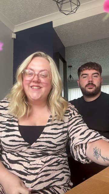 Bryony & Tom sharing their VlogBox review